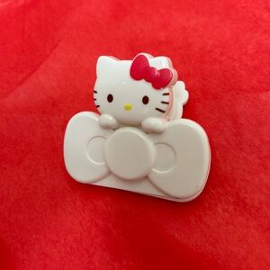 Hello Kitty Vintage refrigerator magnet clip, 2005 Sanrio, kawaii